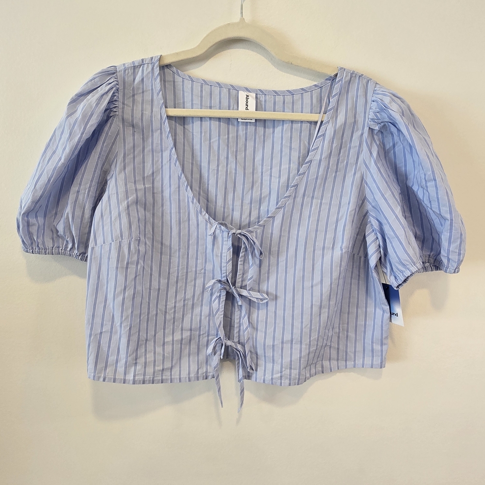 Abound Light Blue Striped Blouse Size Large Nwt